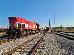 Treni godet për vdekje një grua në Pejë Treni godet për vdekje një grua në Pejë