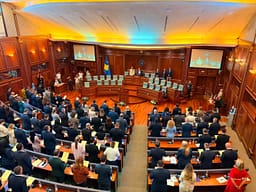 Kalon afati kushtetues, seanca konstituive vazhdon nesër Kalon afati kushtetues, seanca konstituive vazhdon nesër