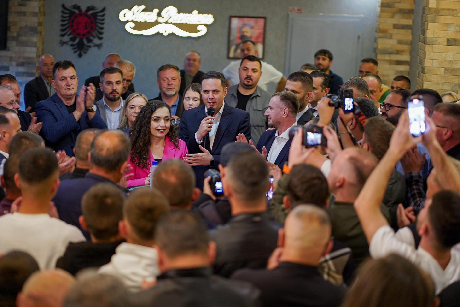 Abdixhiku dhe Osmani në Malishevë: Po vjen koha e arsyes, zhvillimit dhe normalitetit Abdixhiku dhe Osmani në Malishevë: Po vjen koha e arsyes, zhvillimit dhe normalitetit