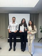 Studentët e Juridikut të UP-së shpallen fitues të garës “ELSA Albania Negotiation Competition” Studentët e Juridikut të UP-së shpallen fitues të garës “ELSA Albania Negotiation Competition”