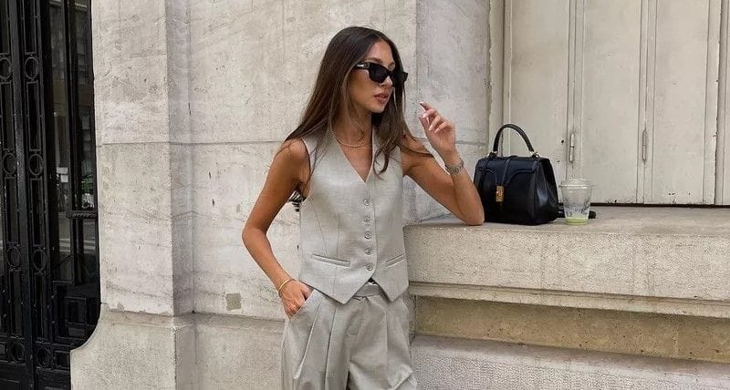 Jelekët e strukturuar janë sërish në trend: Modelet që i japin stil edhe veshjeve të përditshme Jelekët e strukturuar janë sërish në trend: Modelet që i japin stil edhe veshjeve të përditshme
