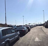 Nëse ka rradhë të gjata në kufi, sistemi EES në Greqi mund të funksionojë përkohësisht pa marrë të dhëna biometrike. Nëse ka rradhë të gjata në kufi, sistemi EES në Greqi mund të funksionojë përkohësisht pa marrë të dhëna biometrike.
